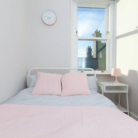Bright And Modern Causewayside Apartment Эдинбург Экстерьер фото